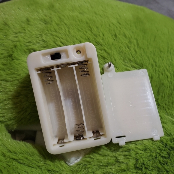 Hug Me Light Up Monster Green Dragon Plush Stuffed Toy Walgreens 16 Inch 2022 - Picture 11 of 16